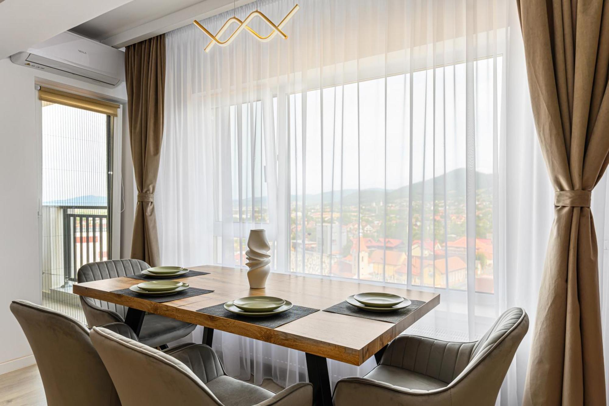 Mountain View Retreat Apartment - Braşov Buitenkant foto